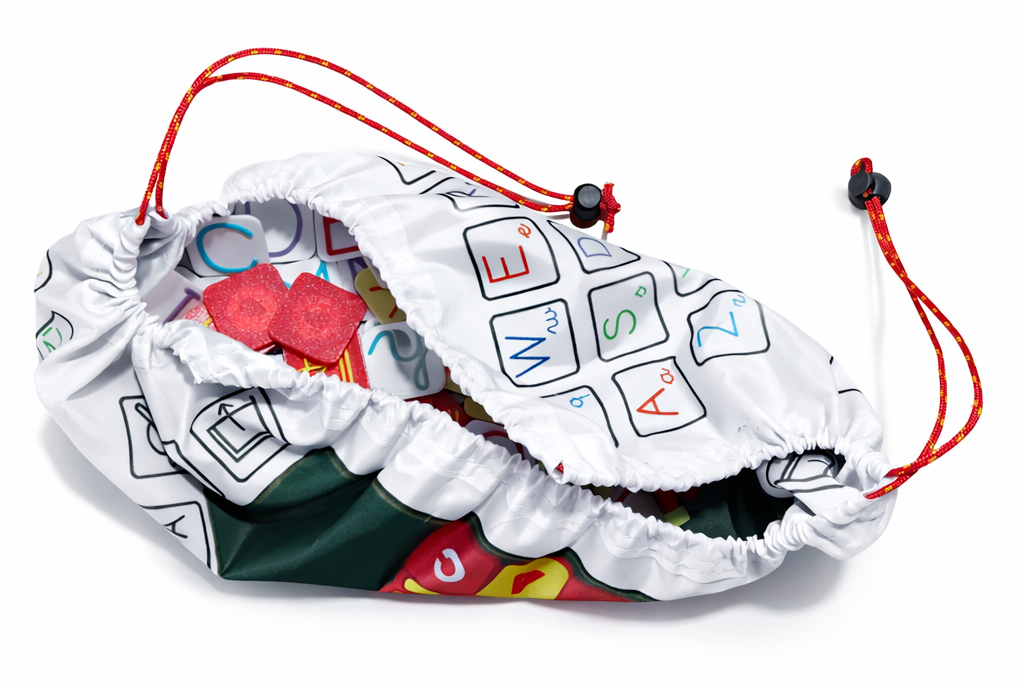 PekeBAG - Juega, guarda, aprende