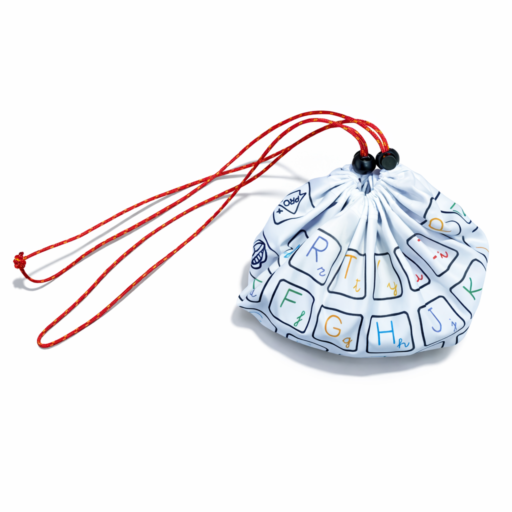 PekeBAG cerrada con las fichas en su interior