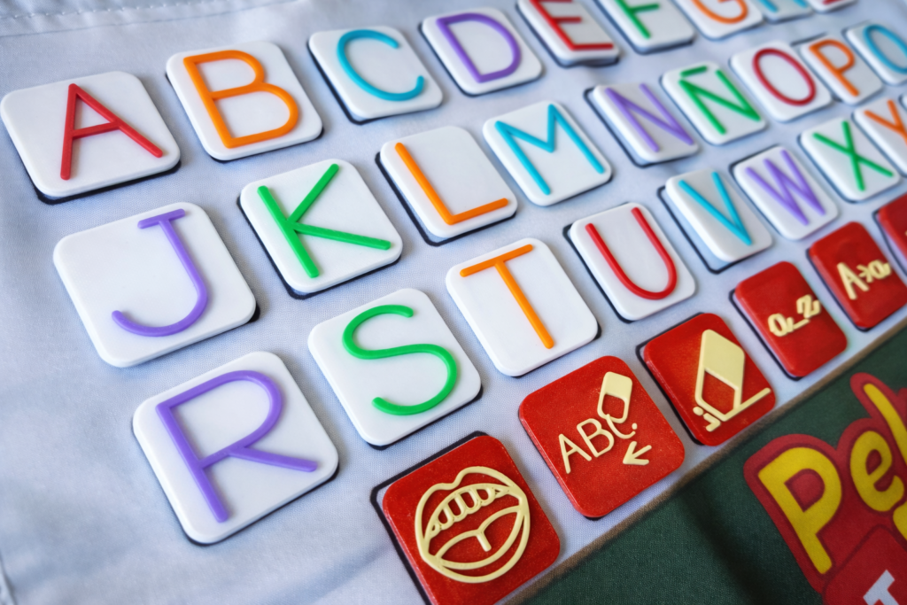 PekeTAC para aprender el abecedario